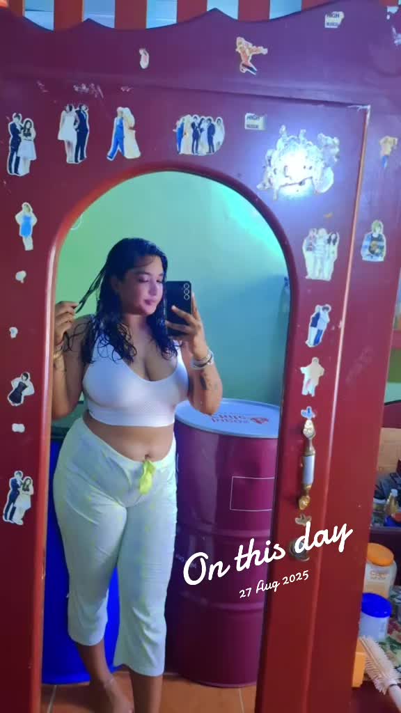 @Nobody☠️Queen👸