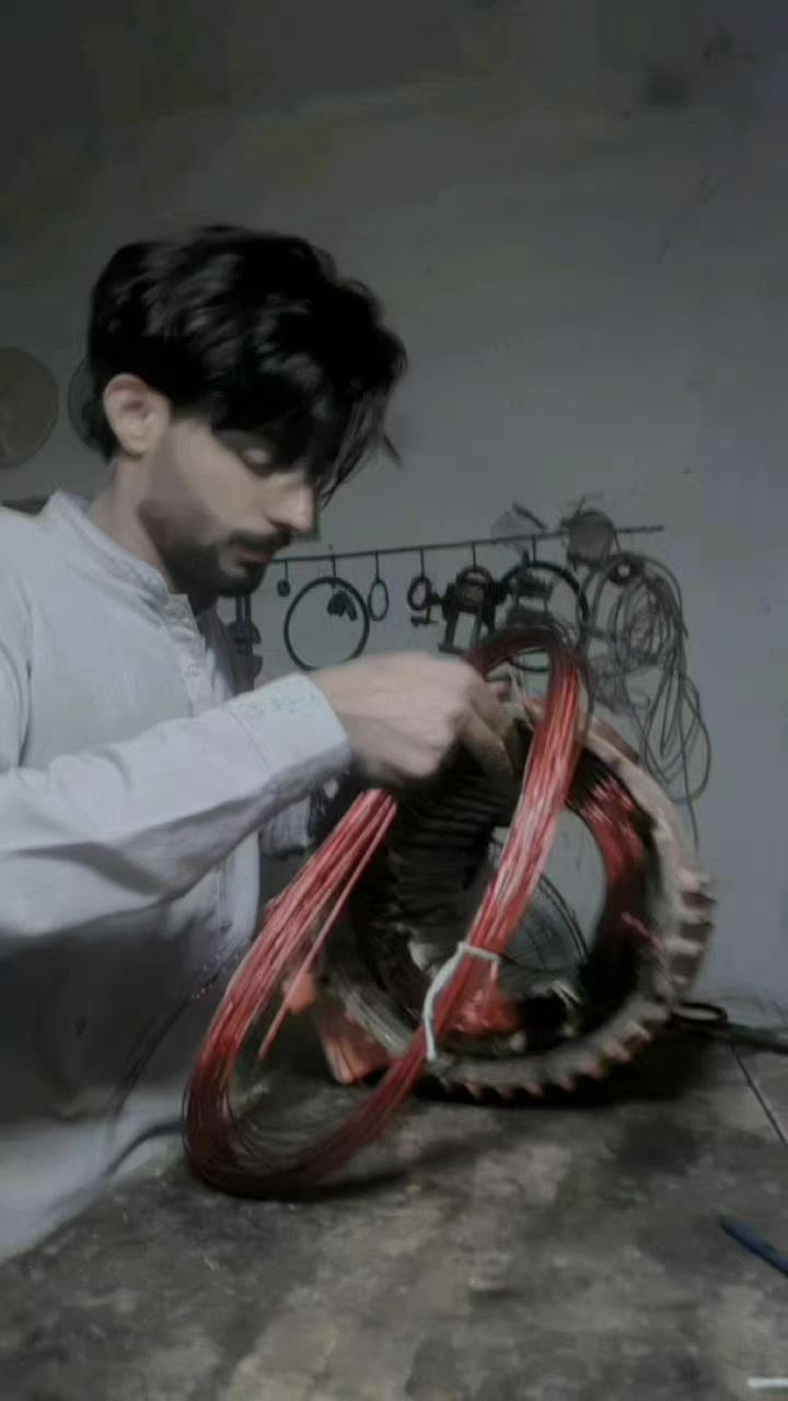 @Friend Brand 😋سیف کمبوہ💖