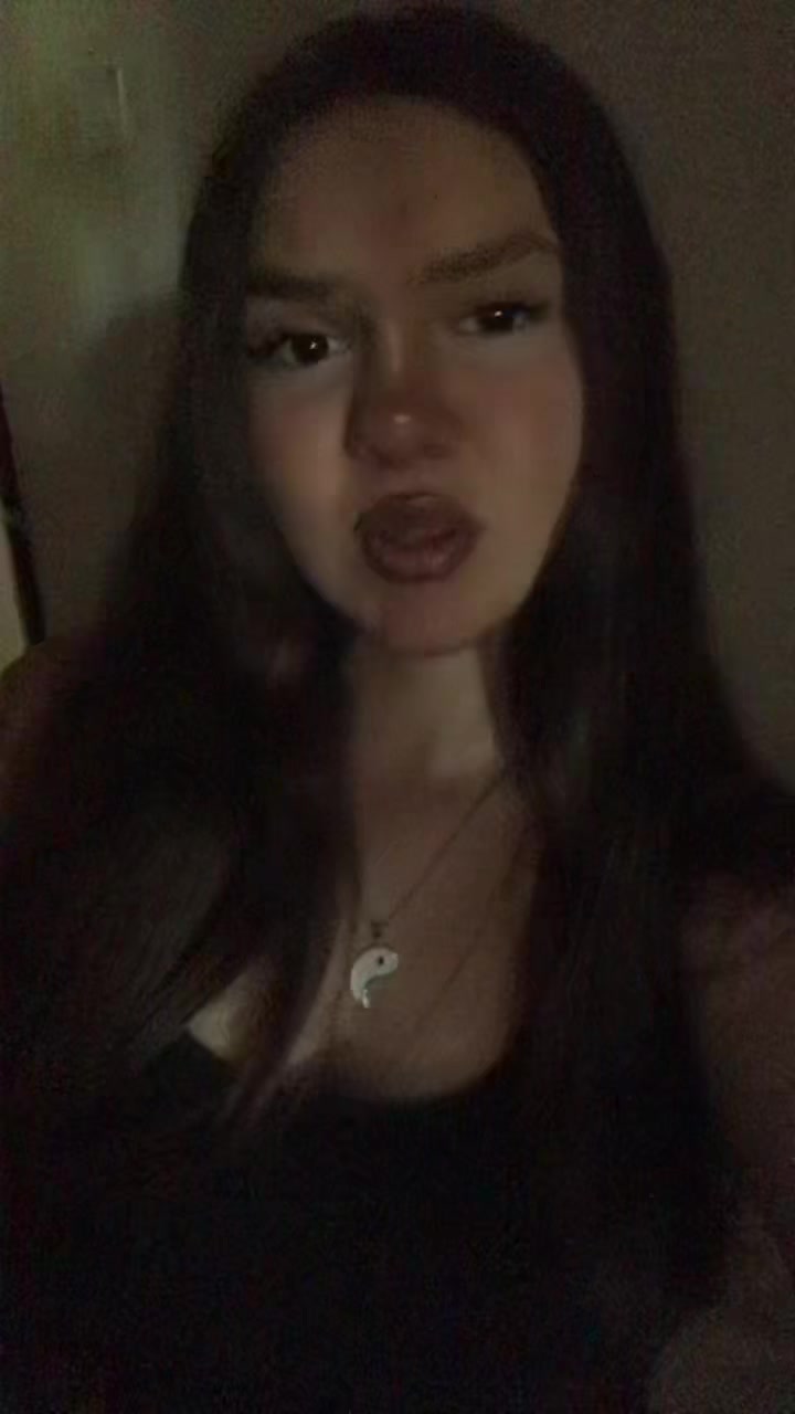 @AniSa💋