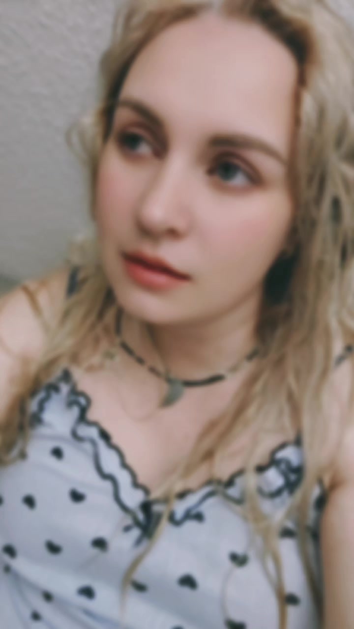 @꧁❤𝓐𝓷𝓰𝓮𝓵