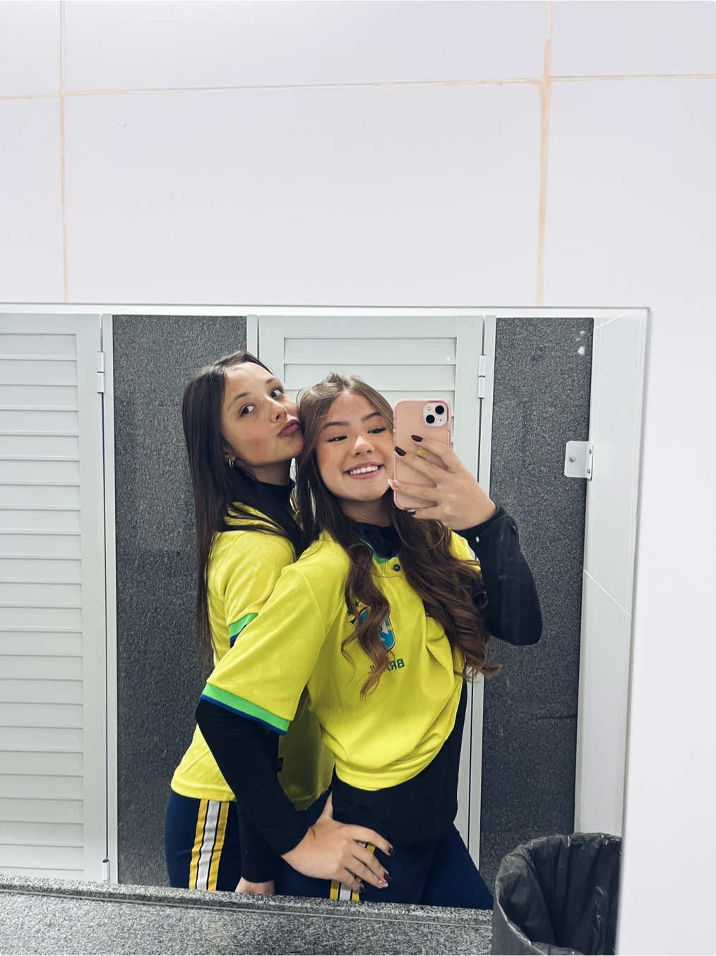 @kamilaa