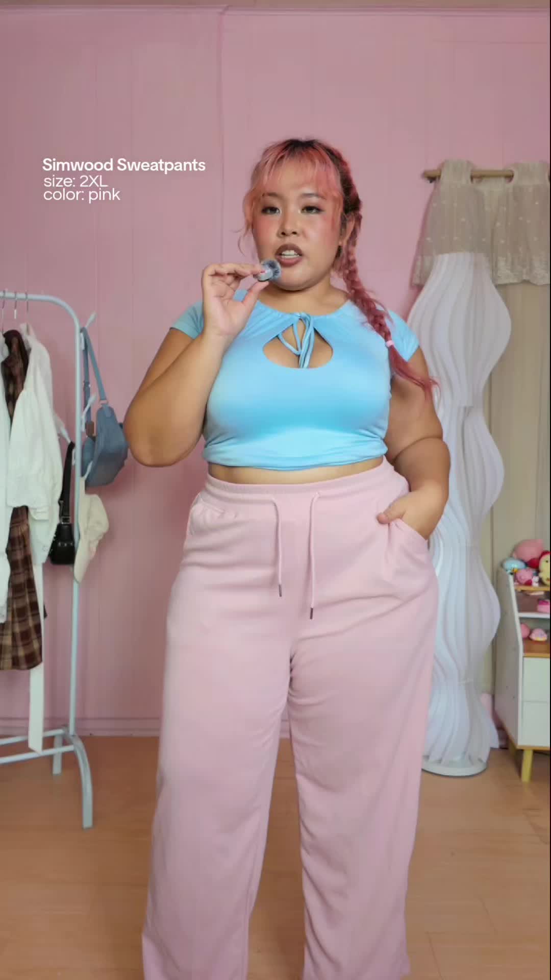 @Curvy Model Mia ♡
