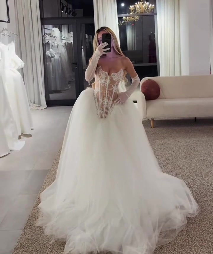@Dresses by Ivona