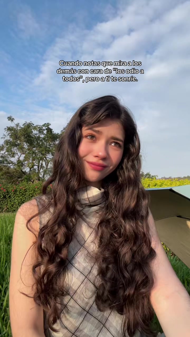 @Elva León