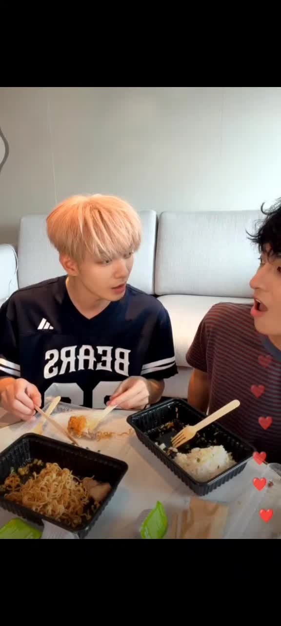 @โจ๐ฆ♥๏ธ