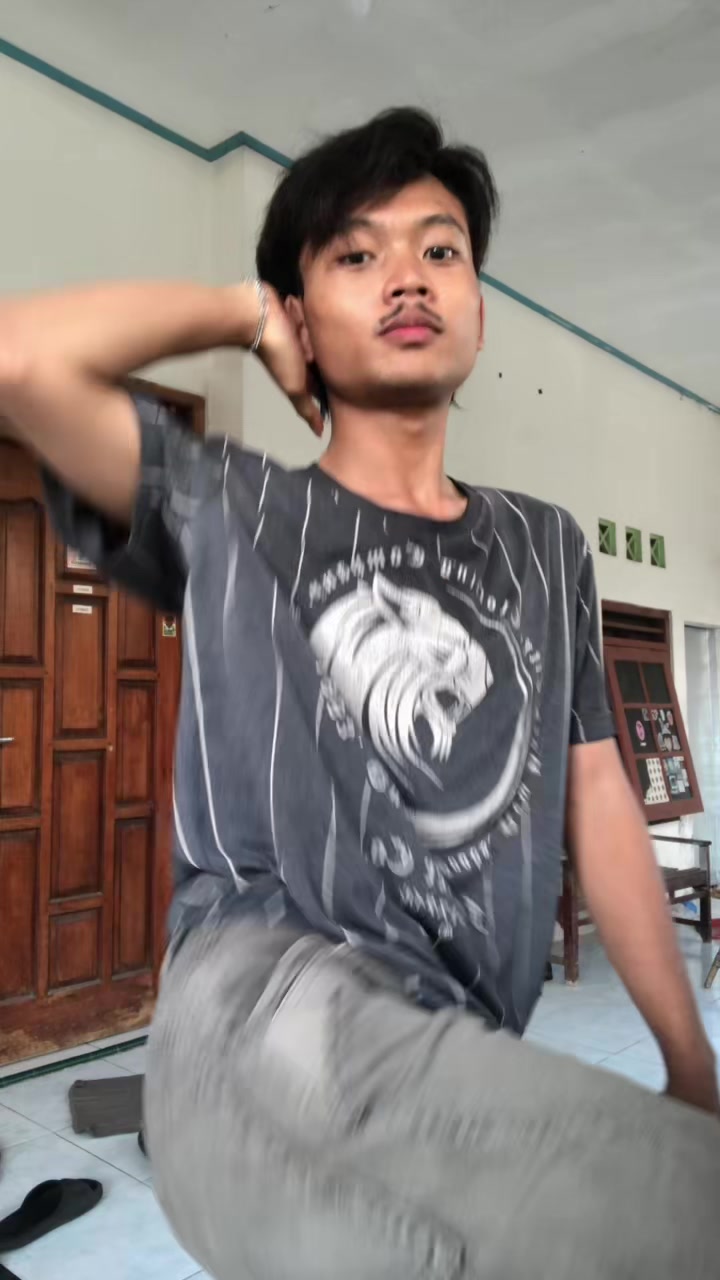 @Inisial F 👾