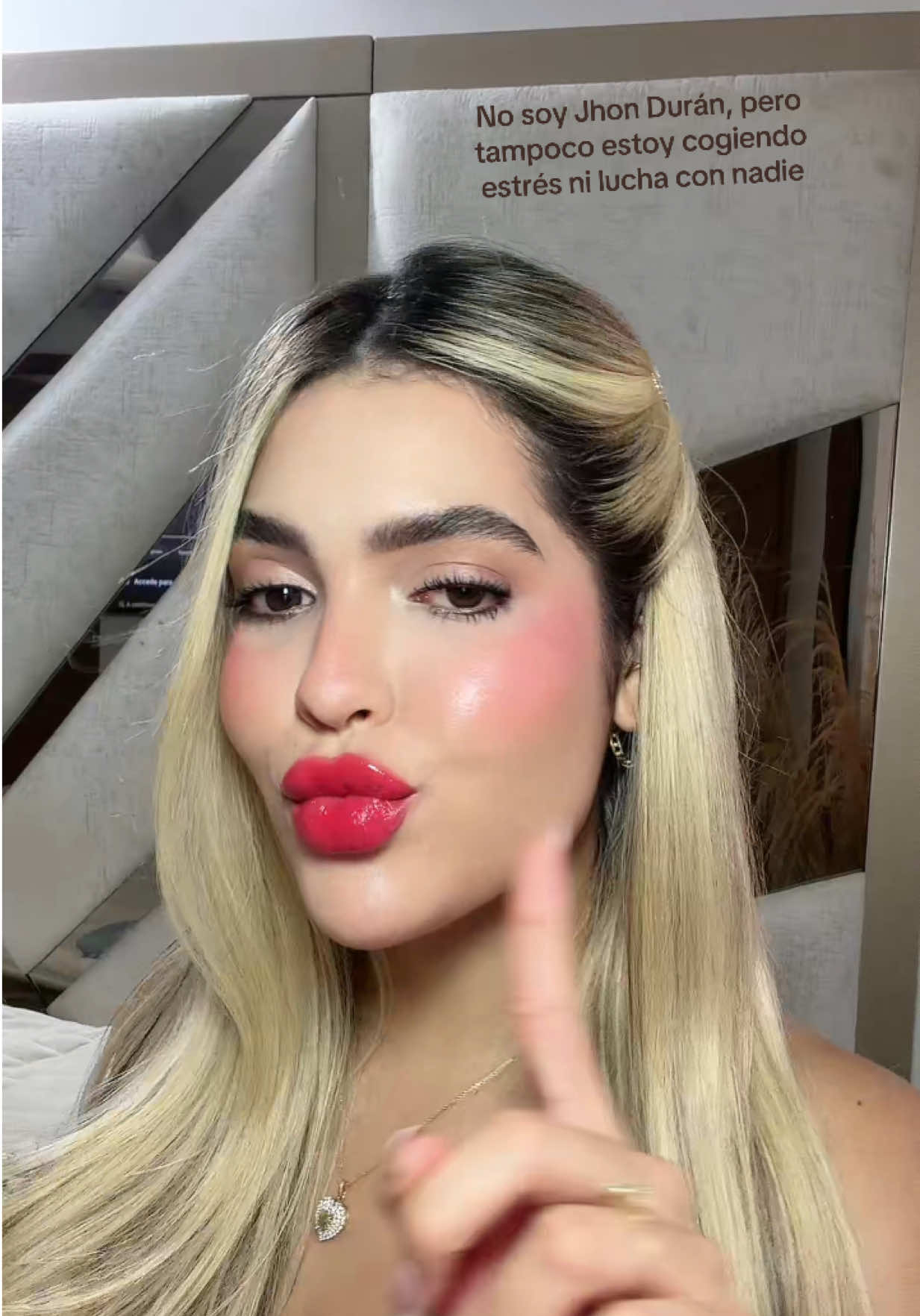 @Mayi Ardila