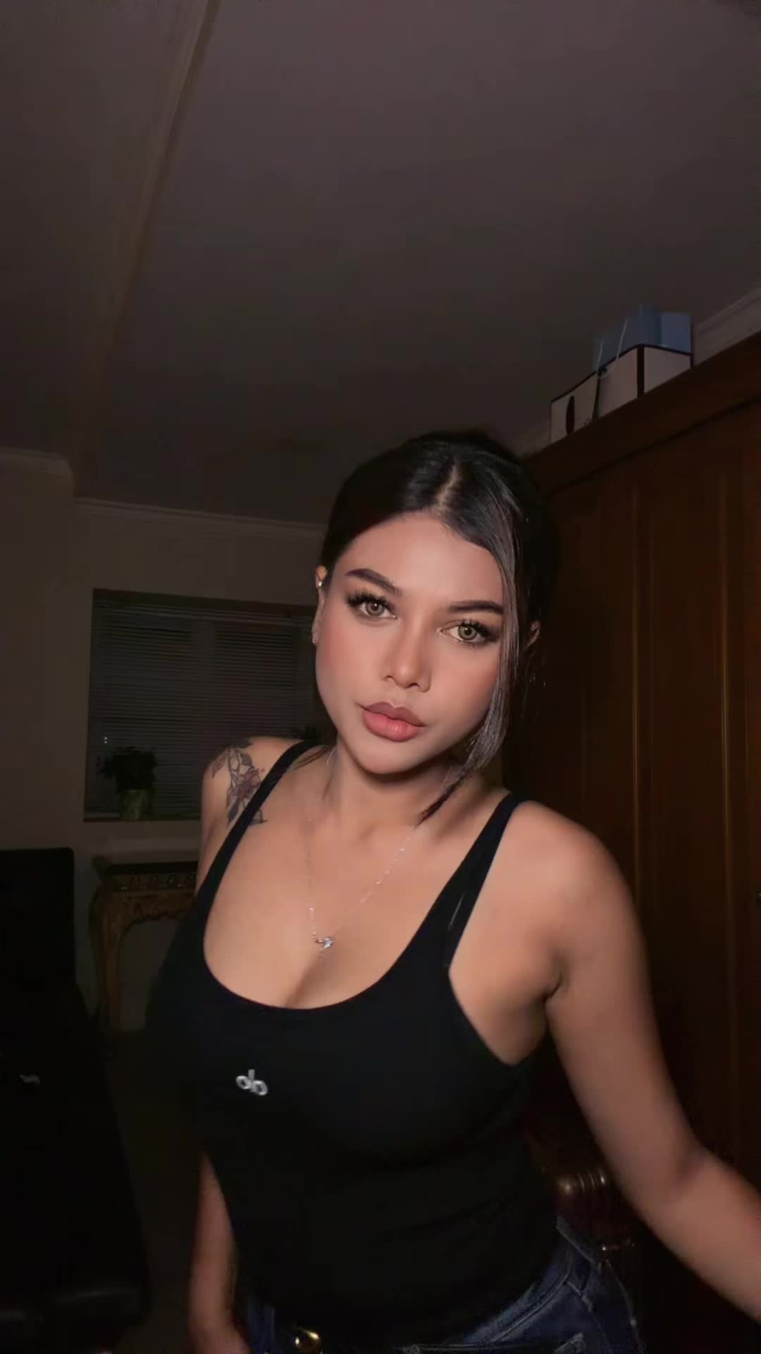 @Kikinii