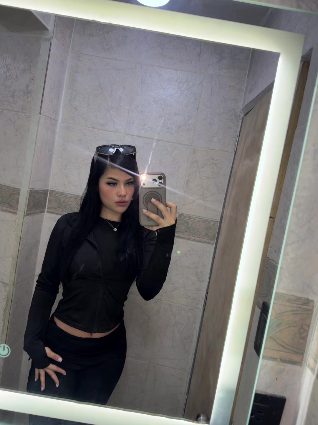 @Angelina Contreras