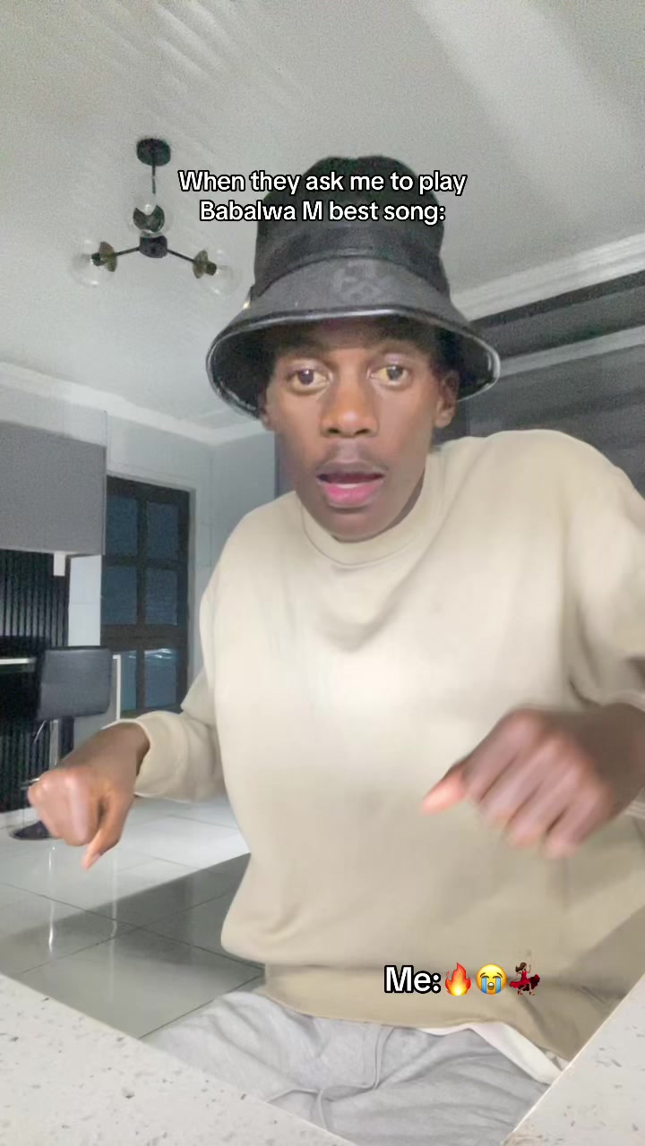 @momo