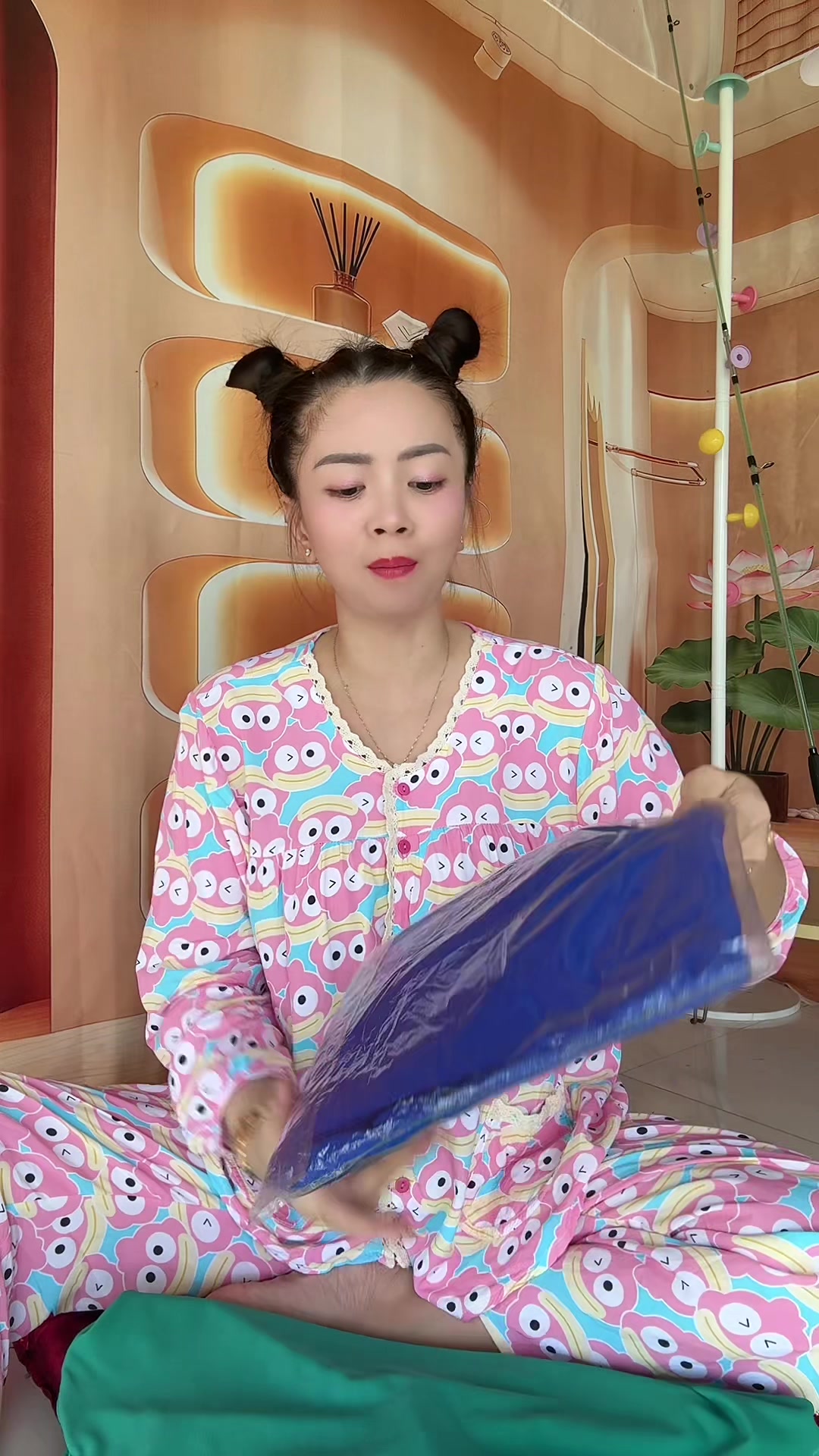 @Em Cẩm N&egrave;