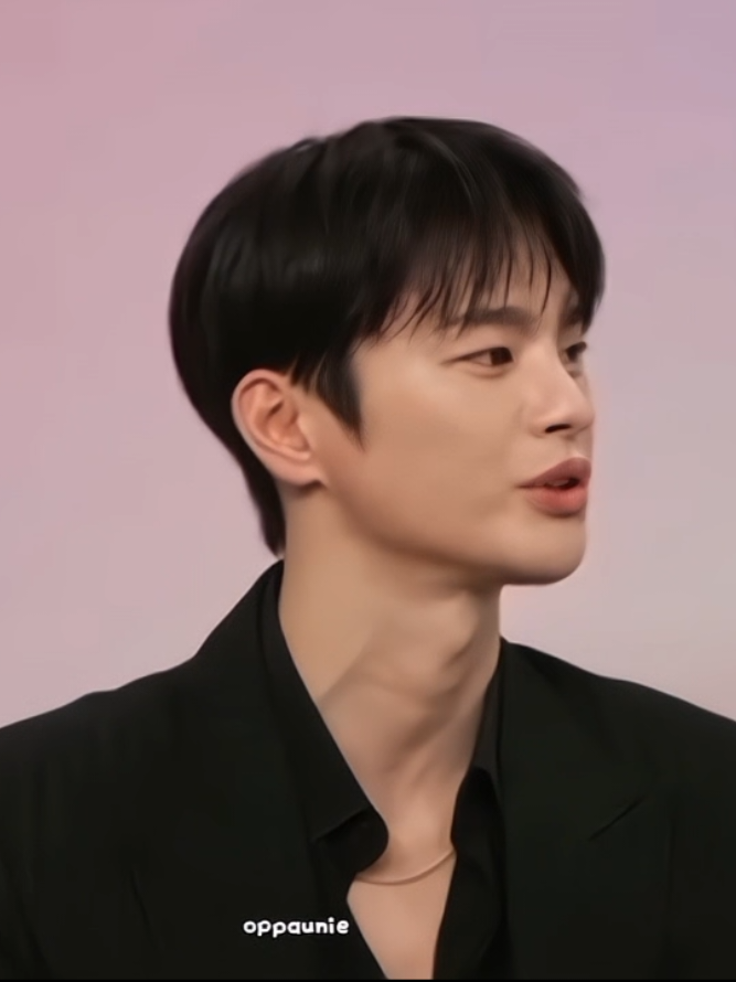 @๐นญแดแดแดแดษดษชแด