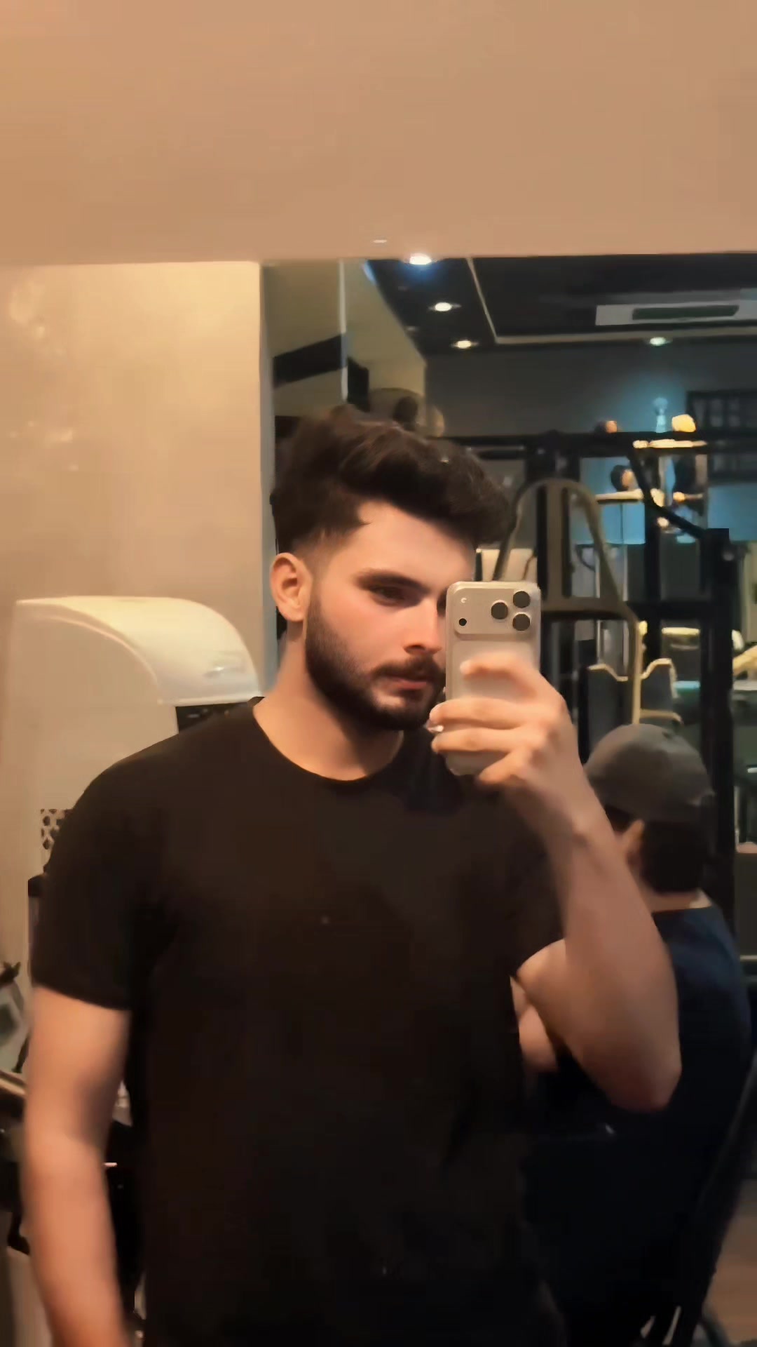 @️