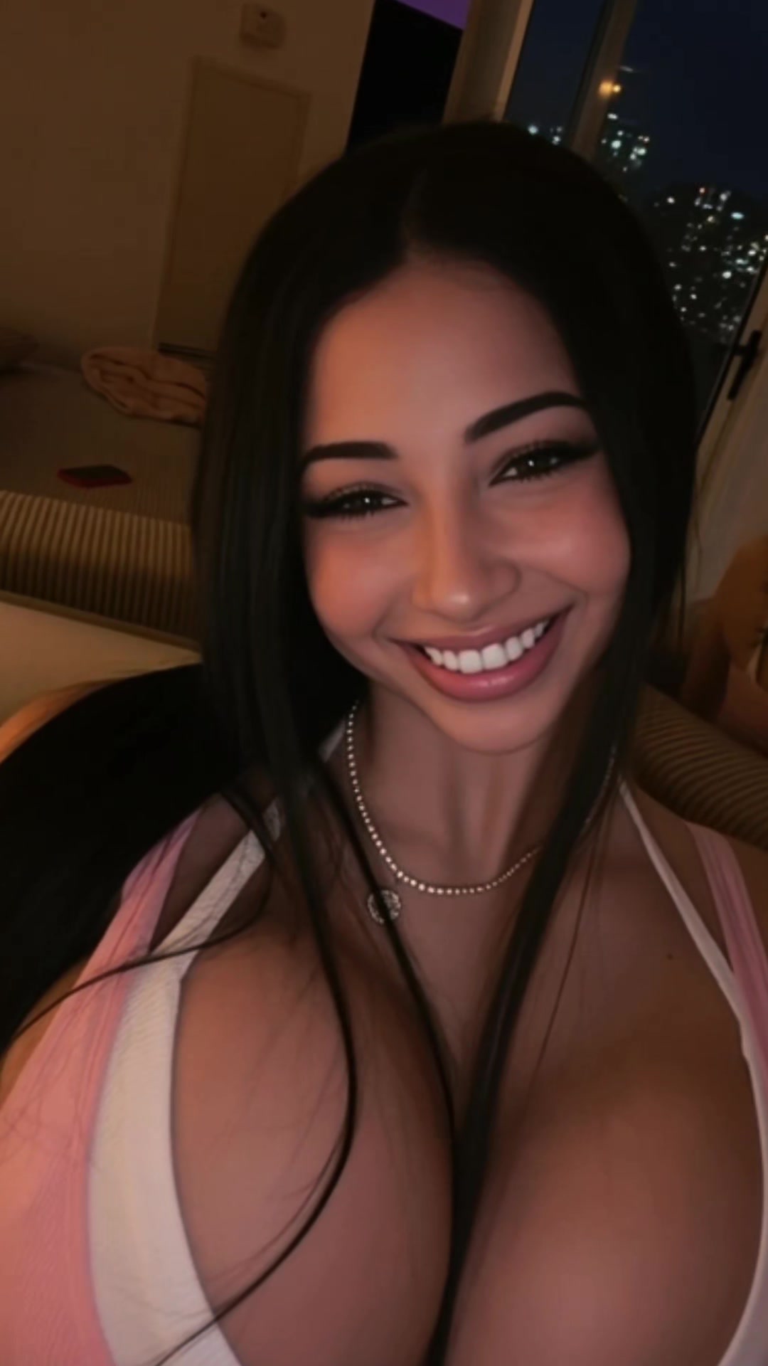 @Lili Rose