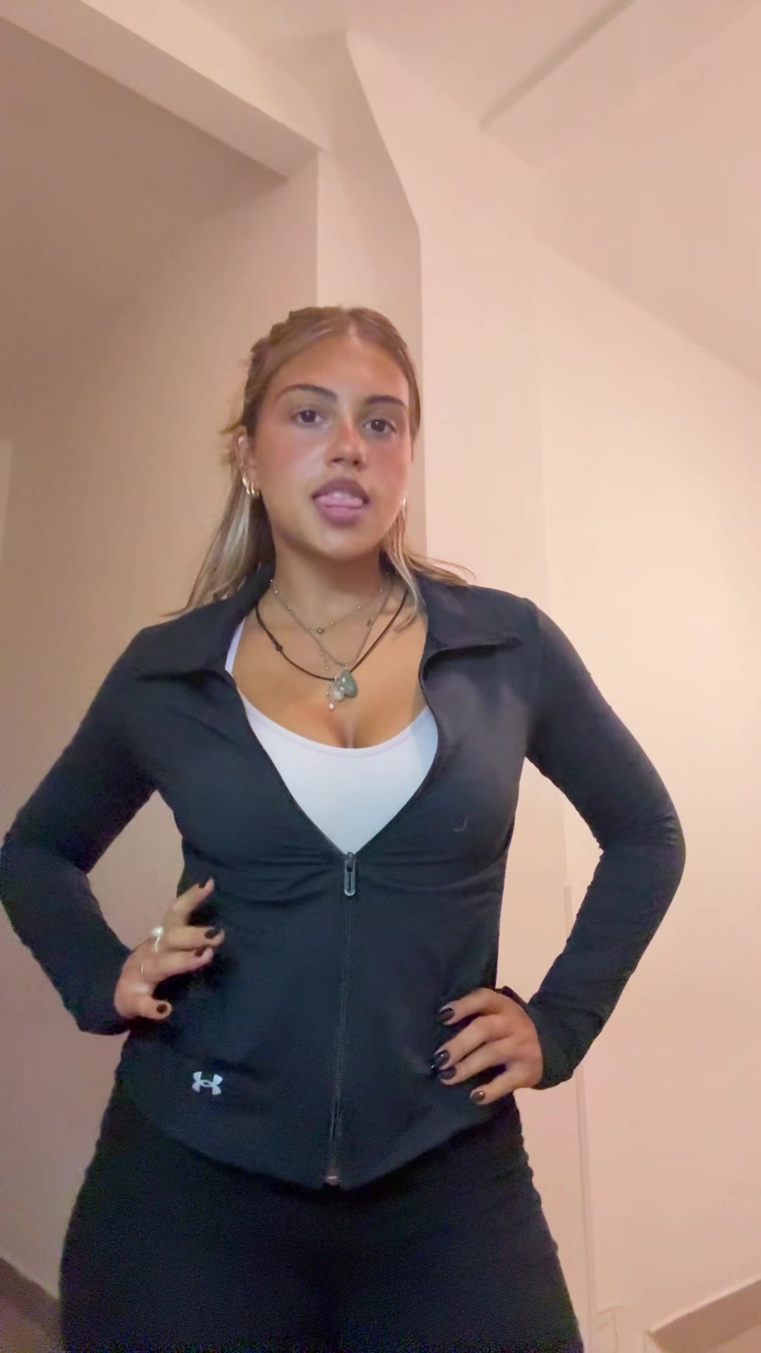@Juanitagros