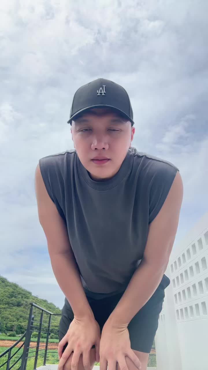 @enriqueliv75 🇹🇭