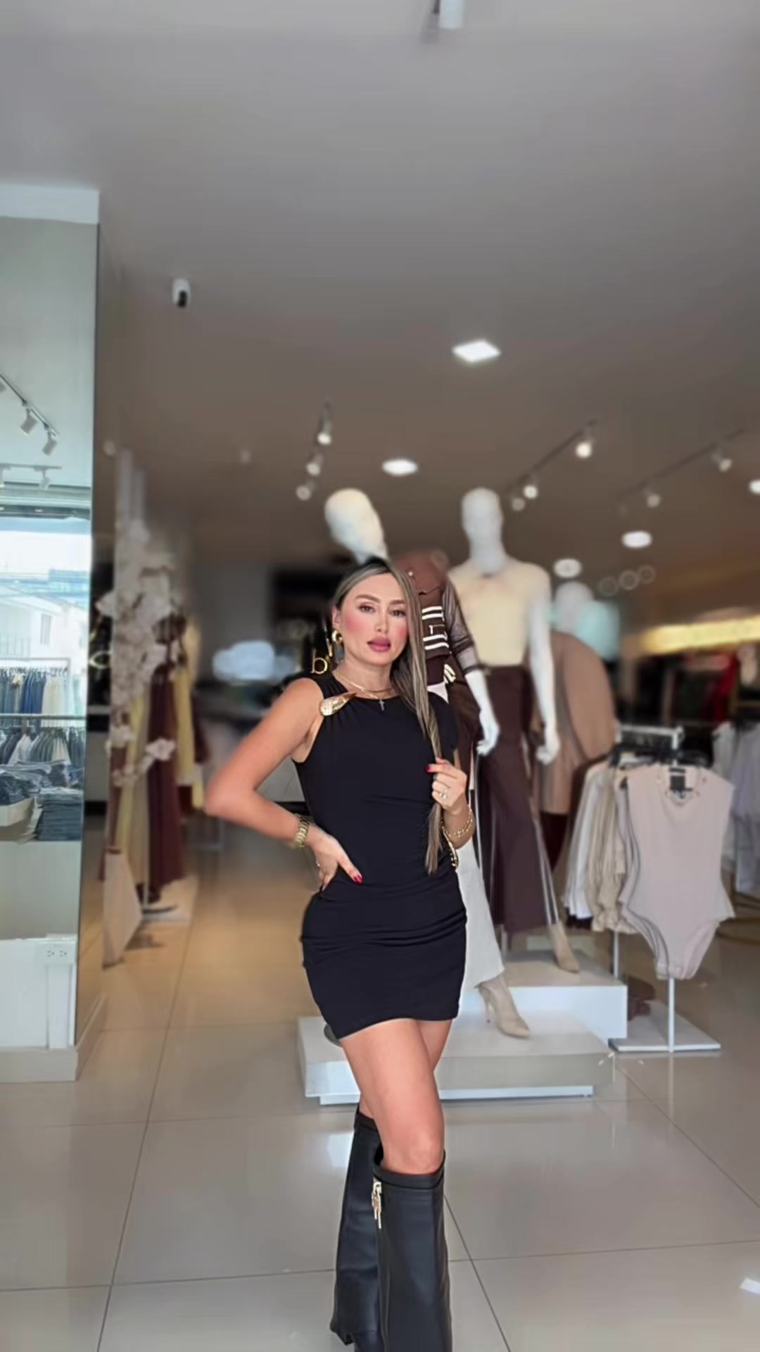 @✨VIVIANA DE LA TORRE BOUTIQUE