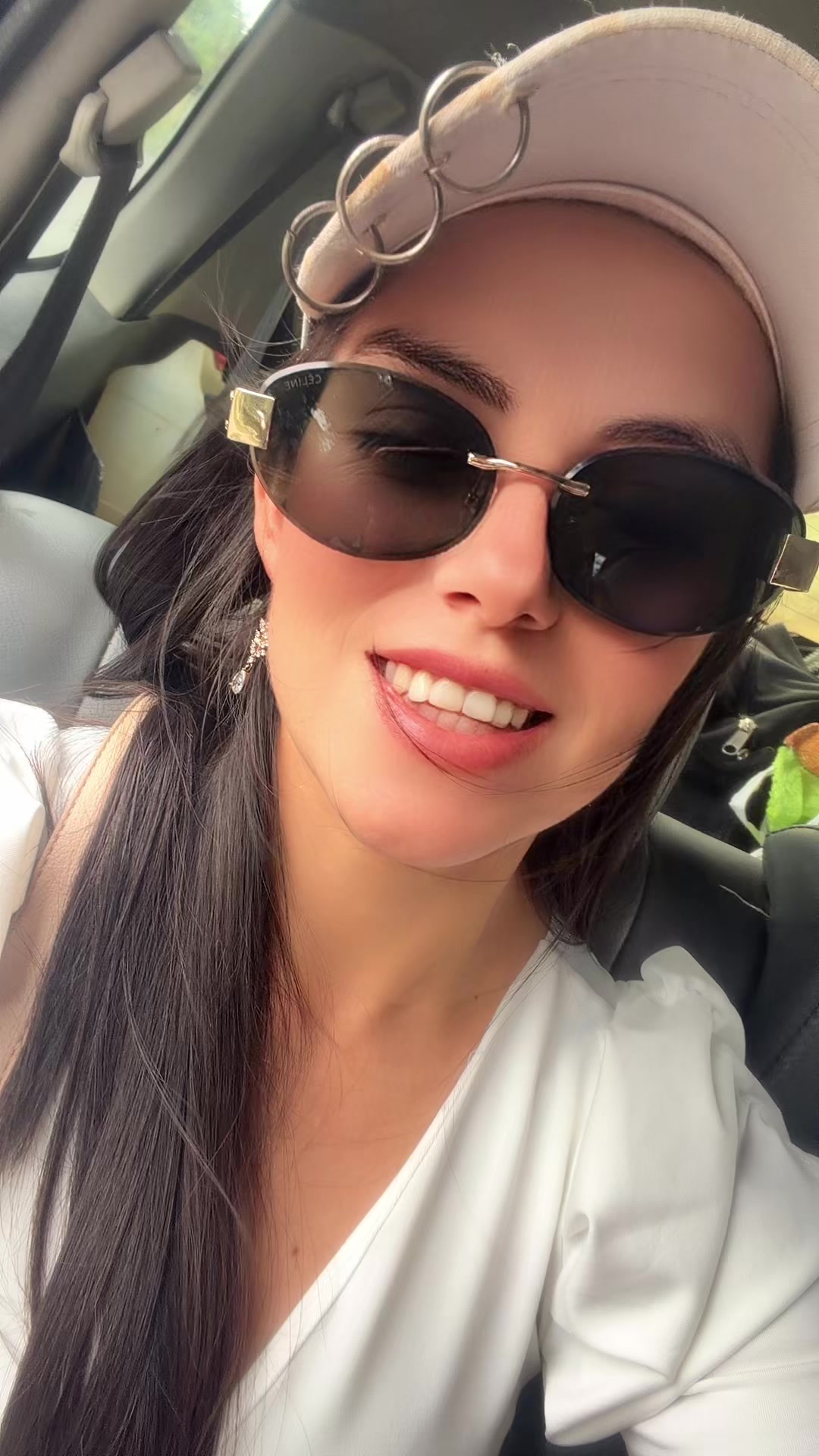 @Yucely