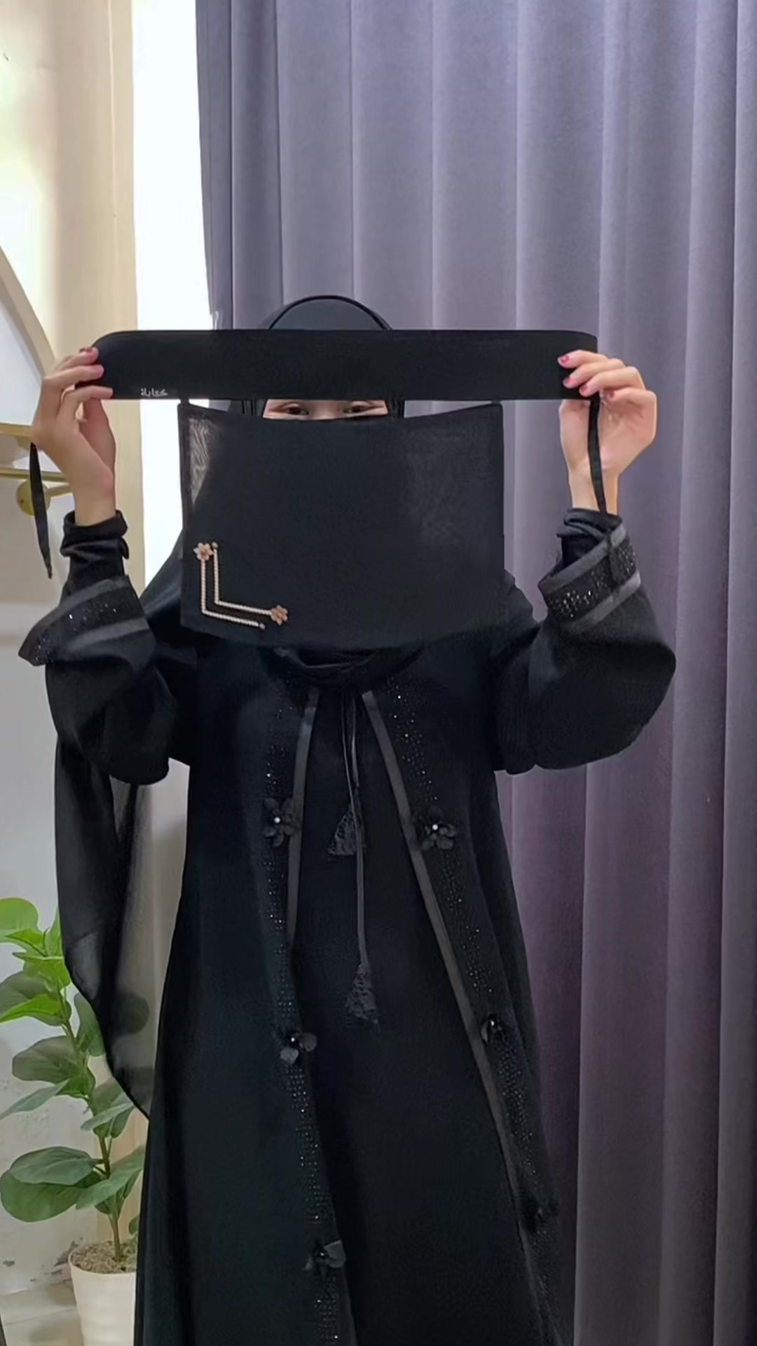 @Habbabahniqob_store