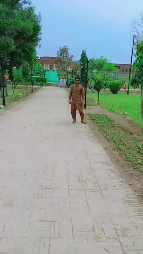 @AWAIS 😎