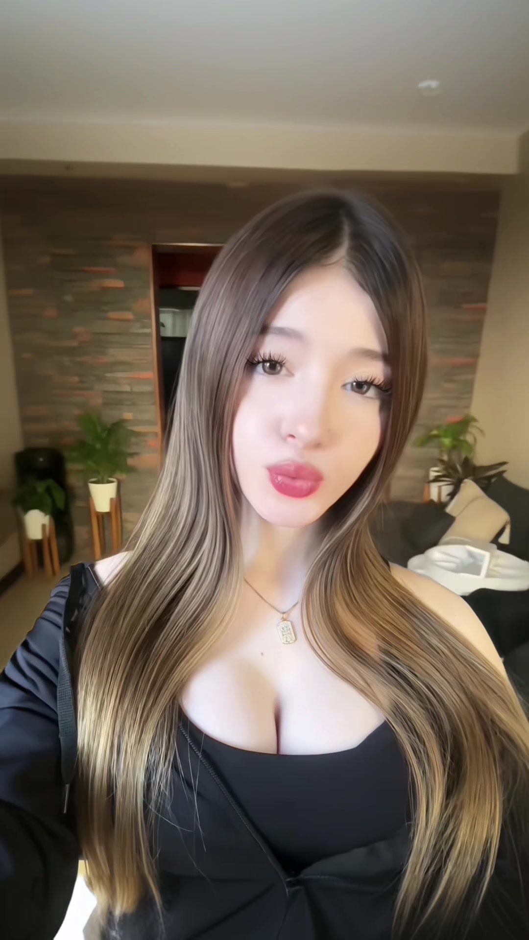 @isidora