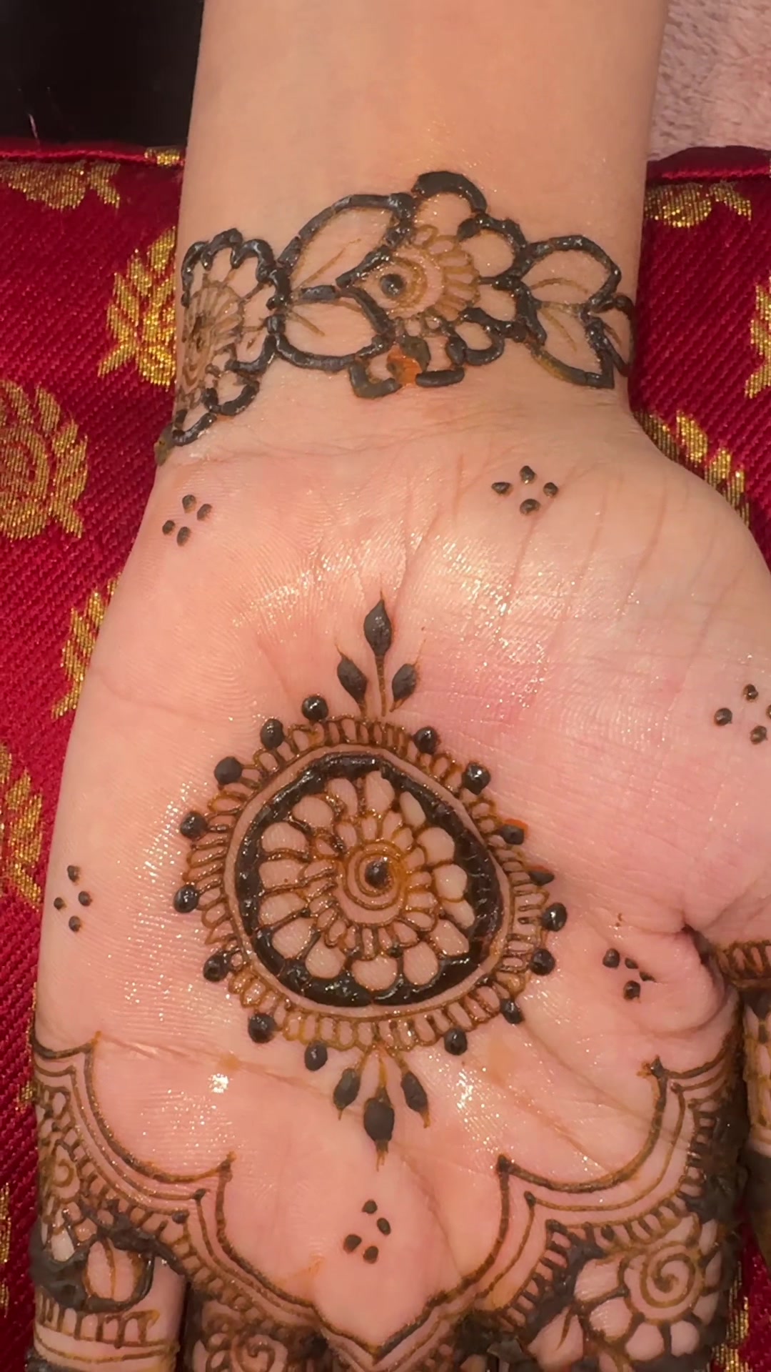 @Sirat ✨Brampton henna Artist