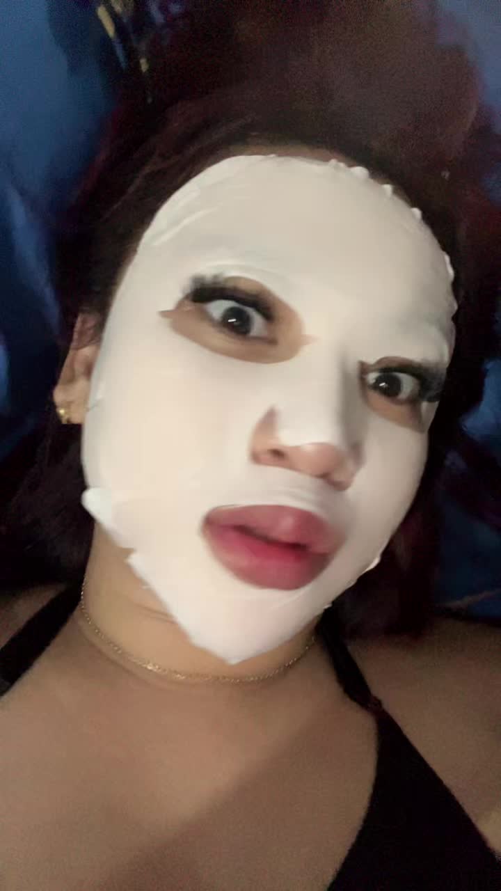 @julia frinella sari