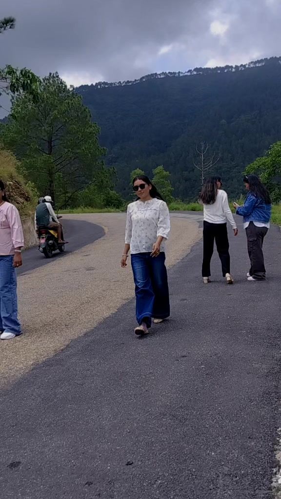 @puja gahatraj 😍3