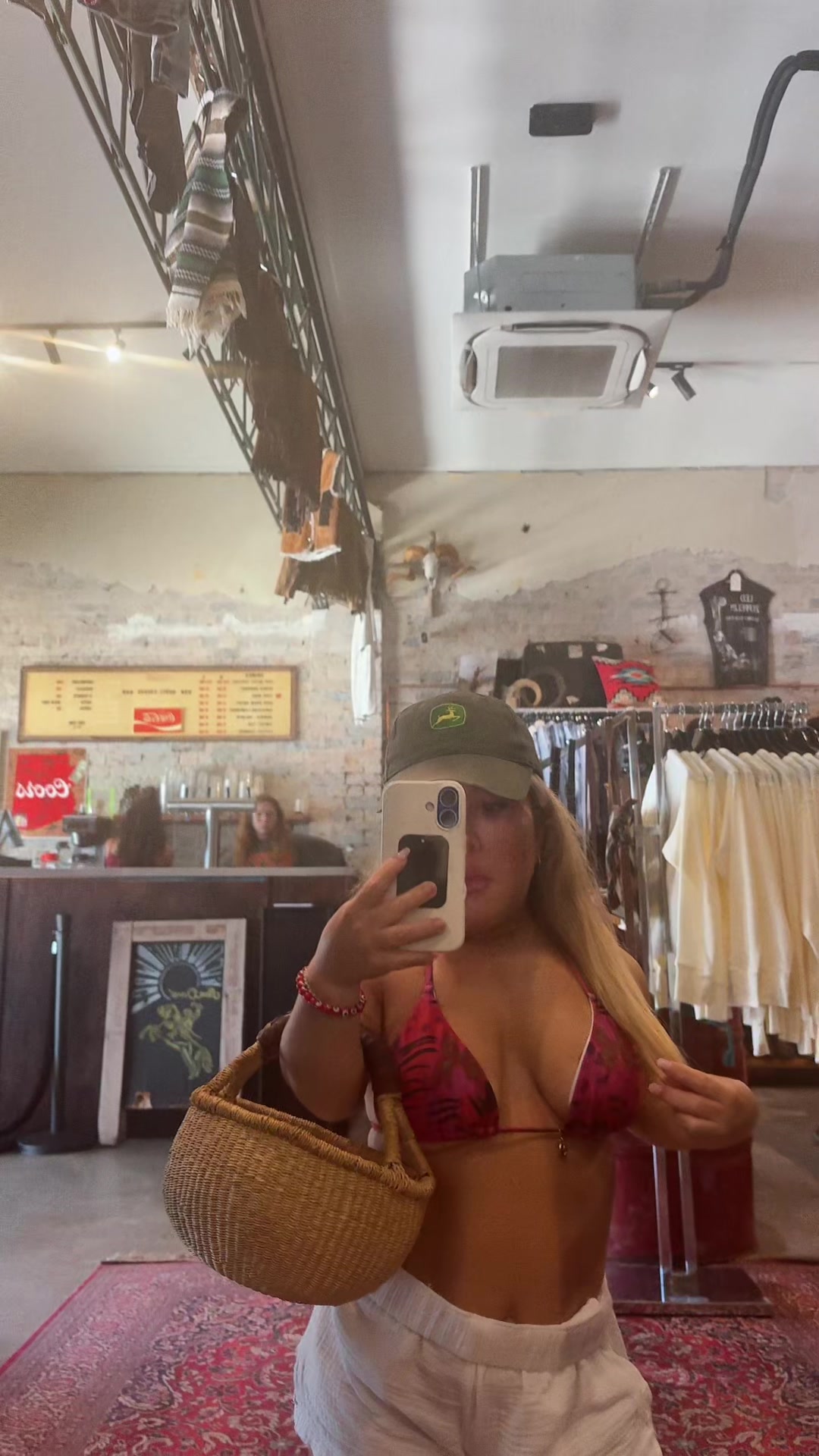 @LolaCruzzXO