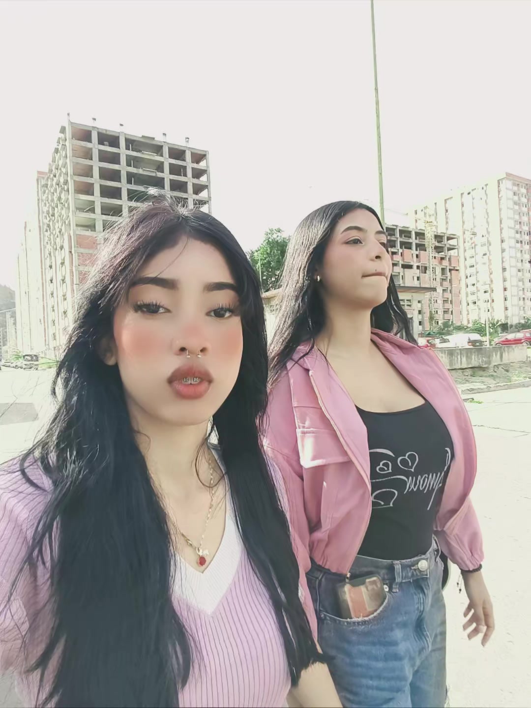 @Queen