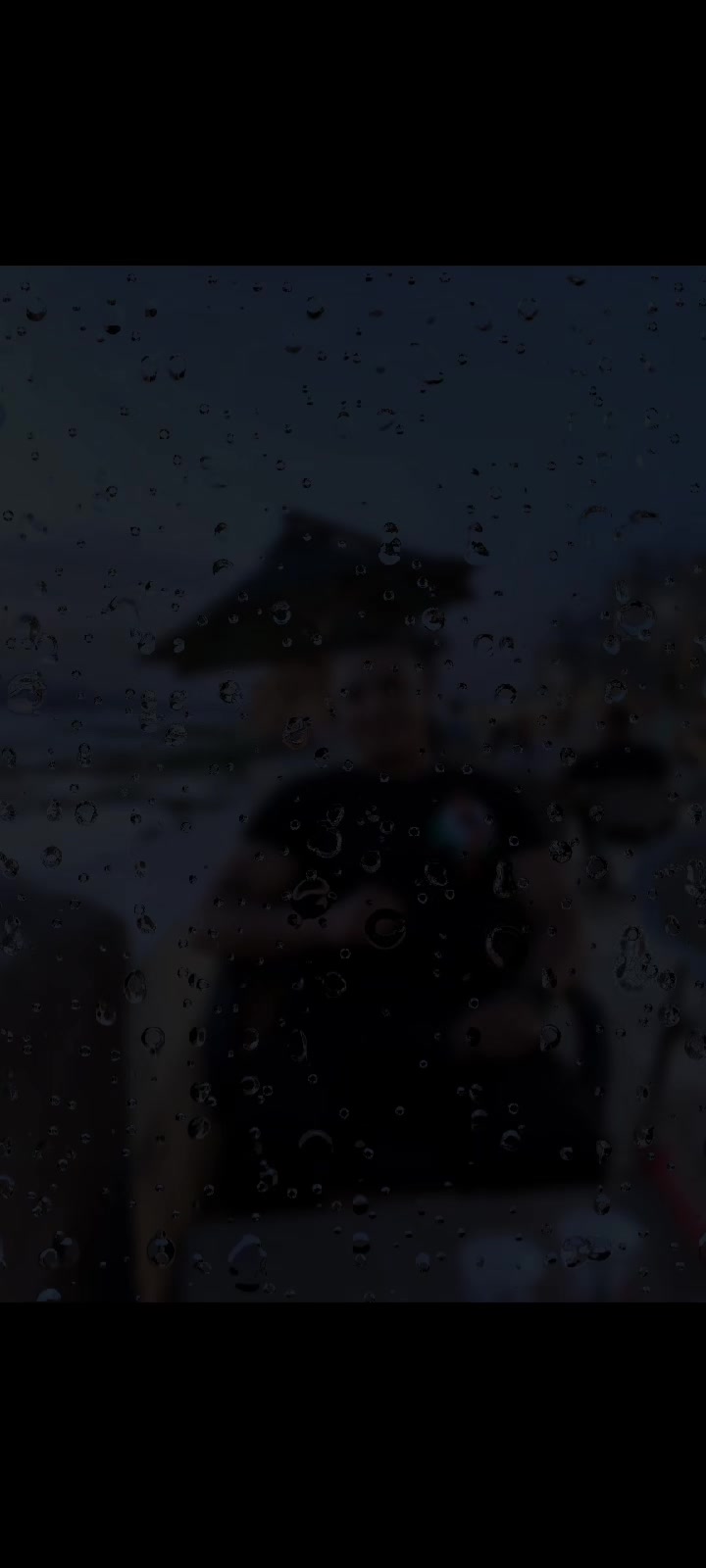 @نفسي احقك حلمي💔الناس تشجعني