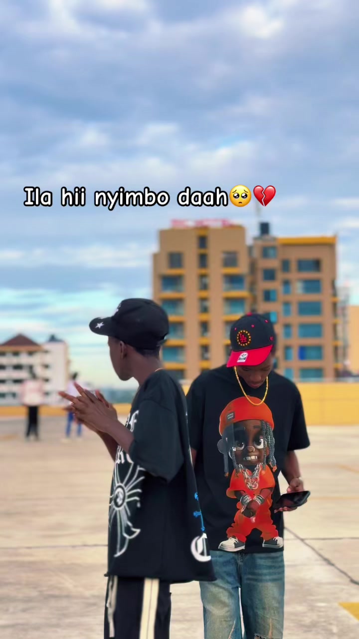 @MUUH_🤍✨