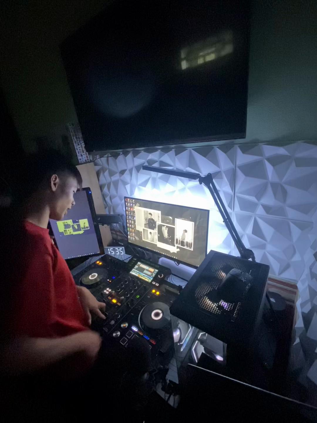 @Anh Tân 👾