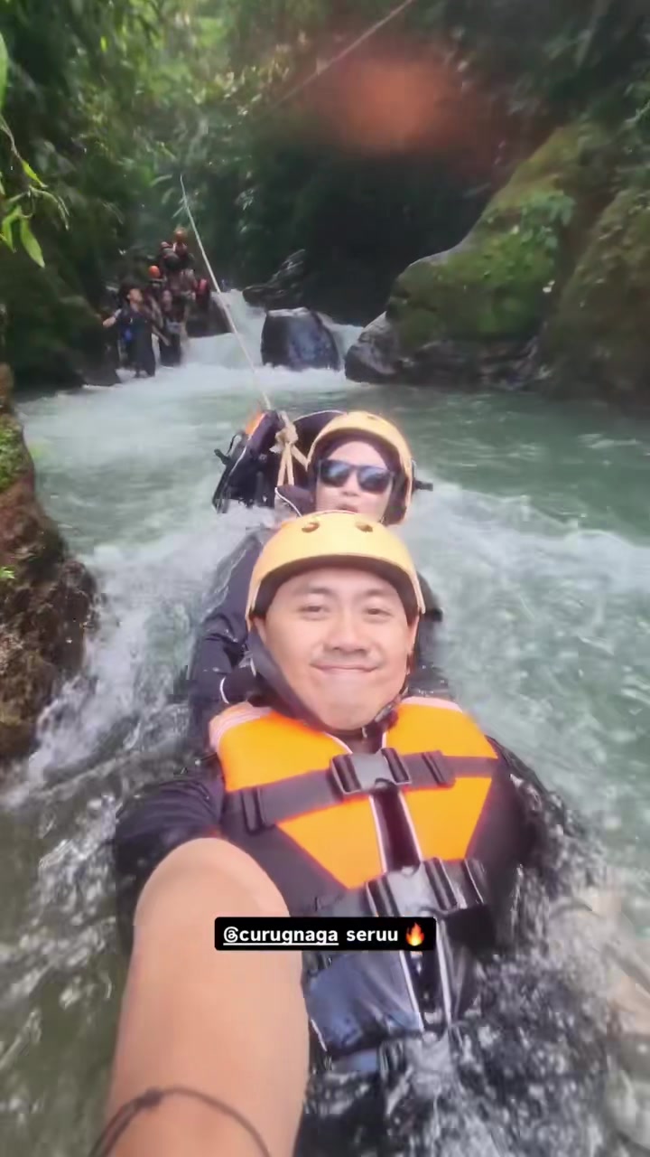 @Curug Naga Treking Bodyrafting