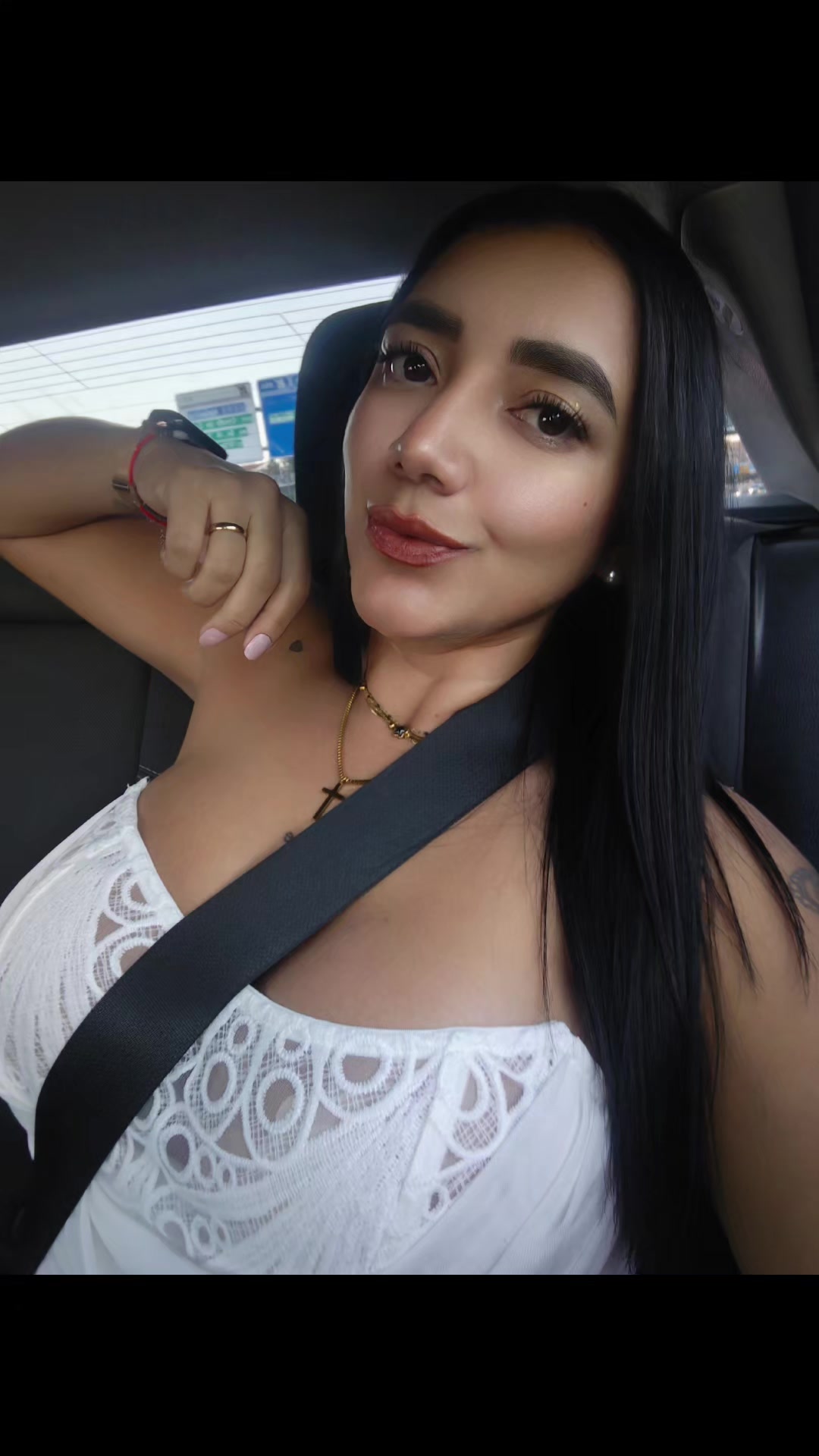 @yessi