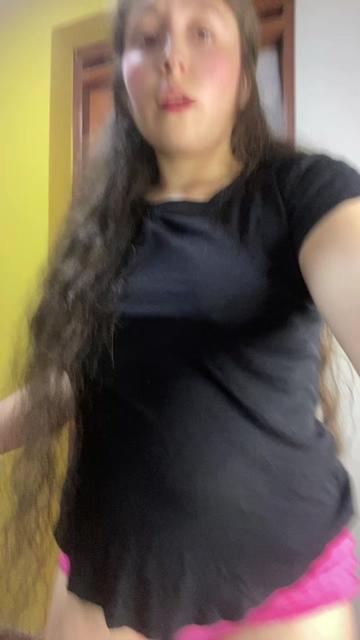 @camilareyeslara