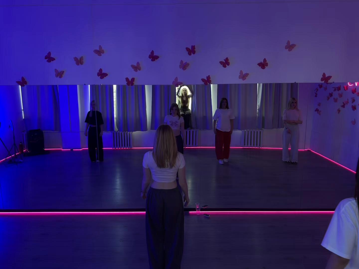@VVS DANCE STUDIO