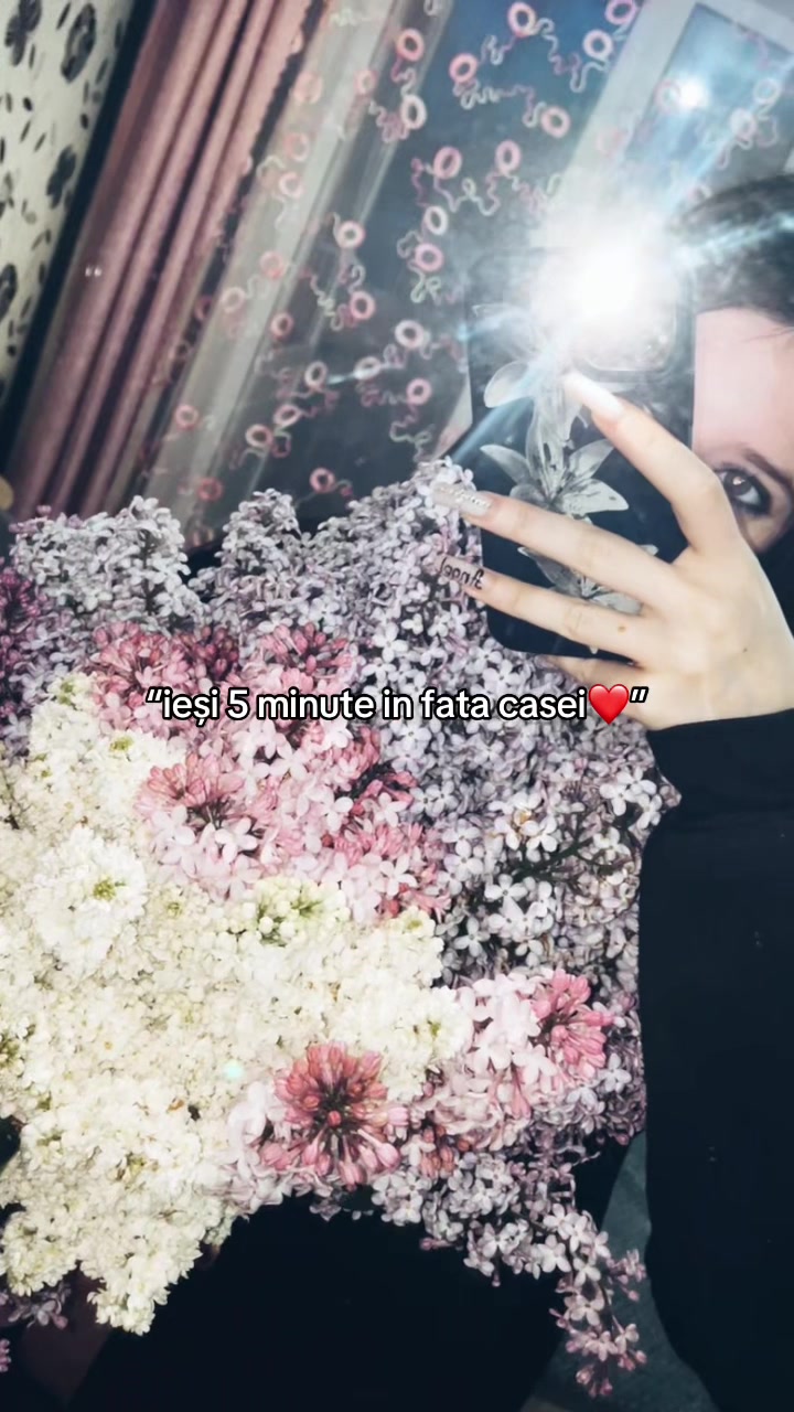 @🖤