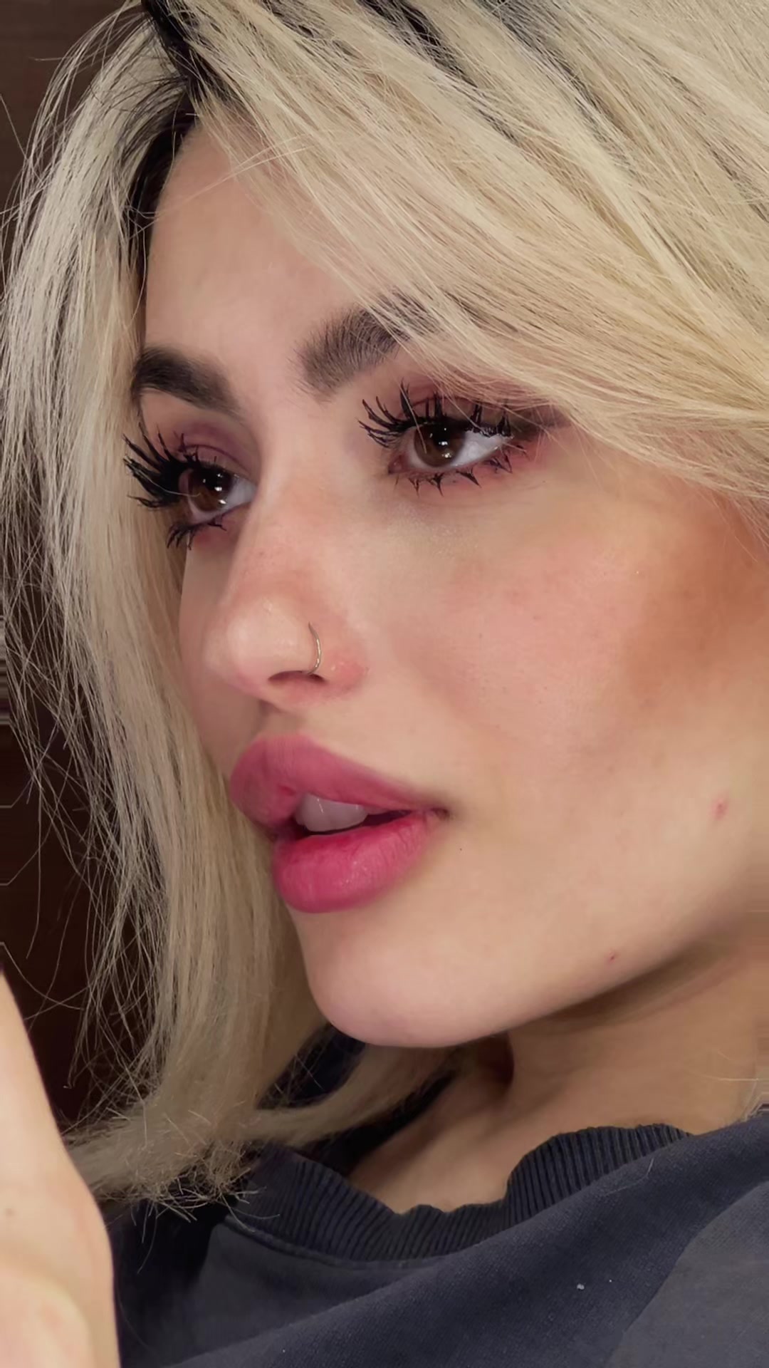 @rozhstorm