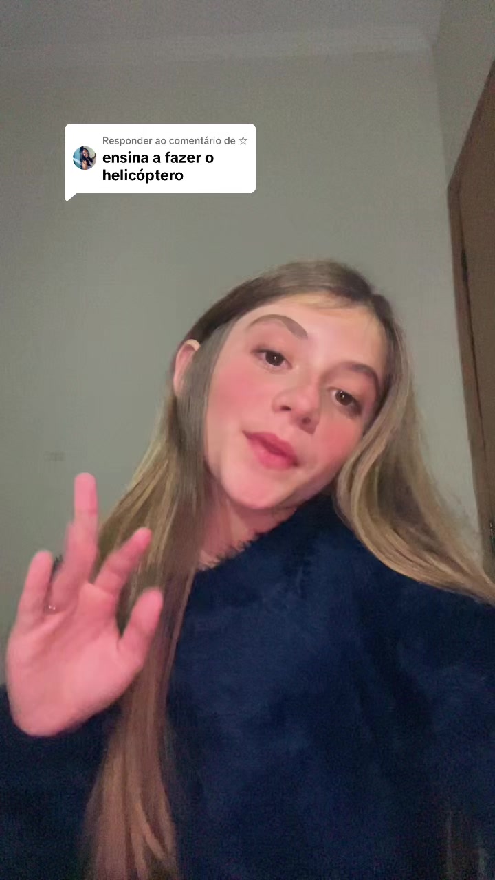 @Lavínia🩷✨