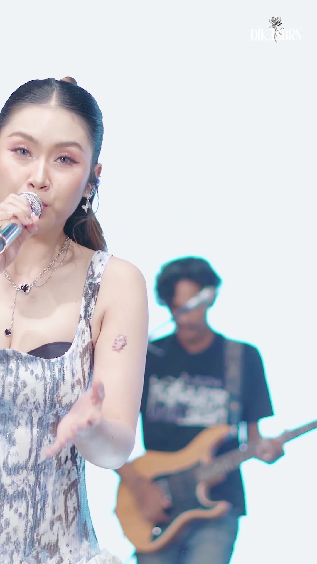 @𝑯𝑲 𝑴𝑼𝑺𝑰𝑪 ♬