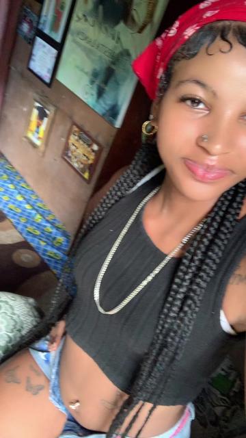 @redz.delilah