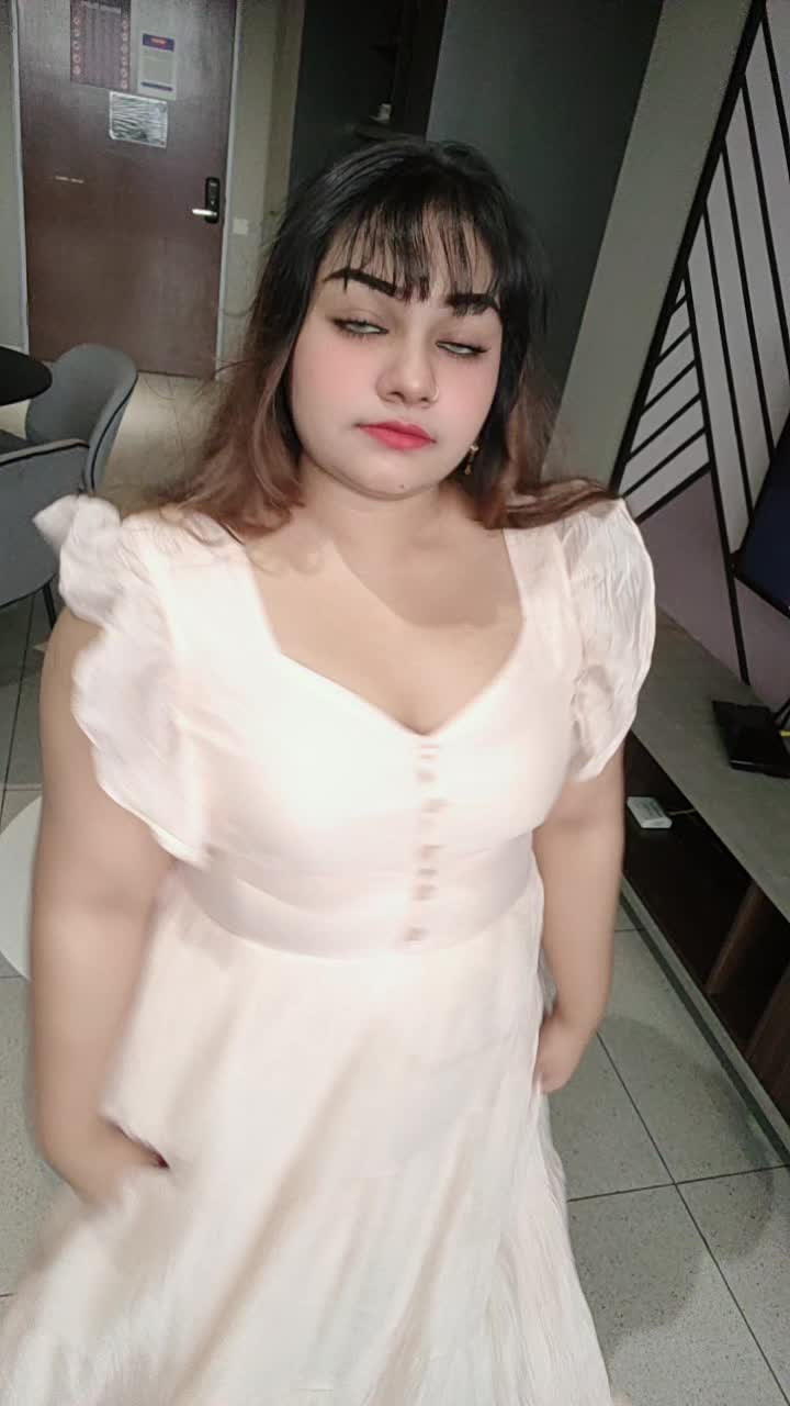 @valarmathinaikar07_🍷🍾