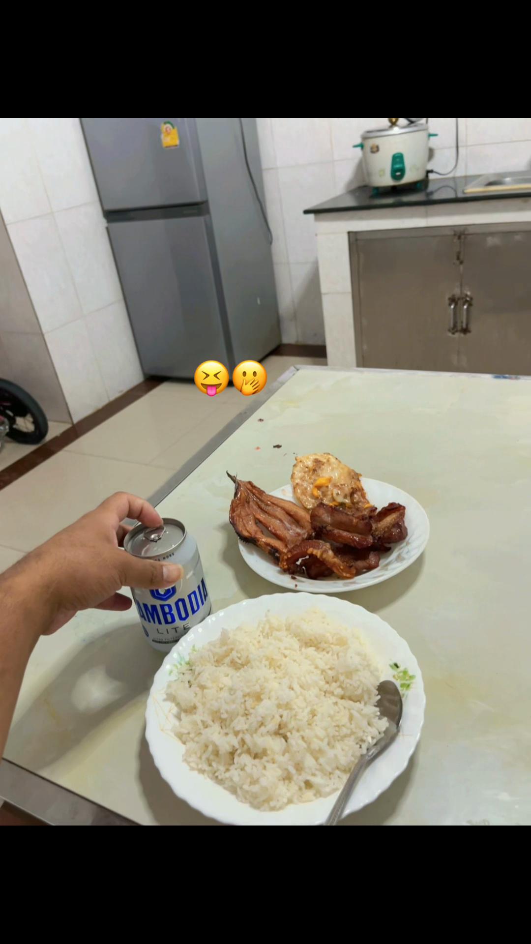 @Bïï Thëäň