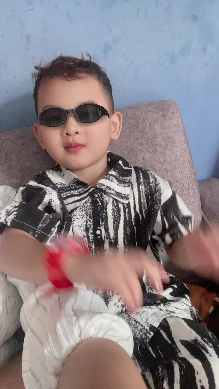 @Eyya000_