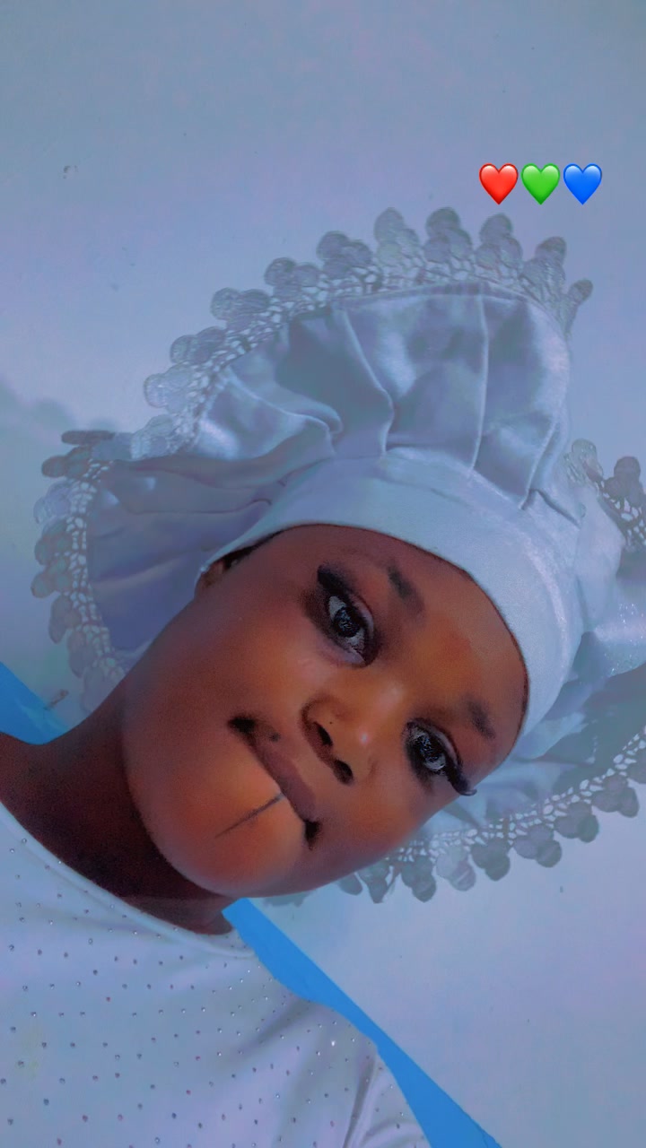 @Anikeade💕💕🥹