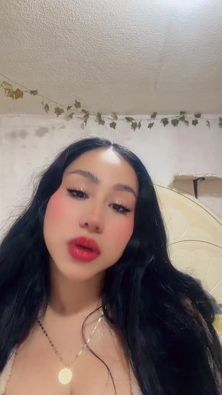 @Laurita Reyes