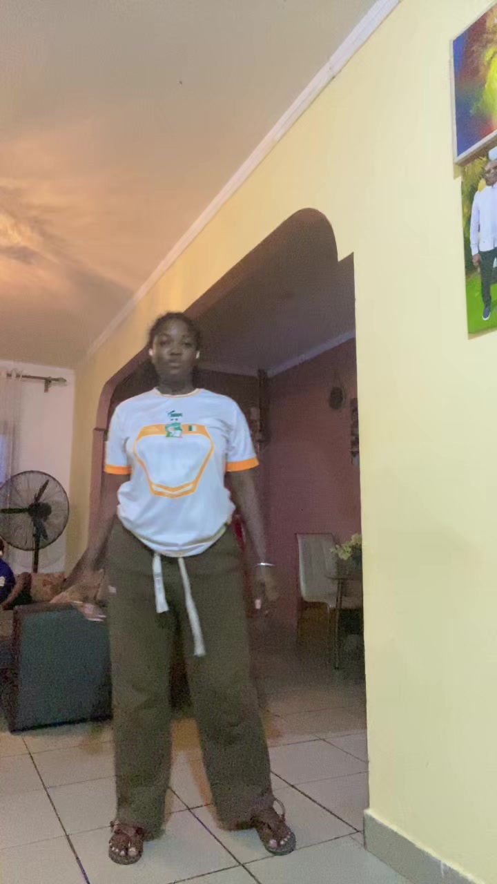 @Astride mp💜🧸🇨🇲