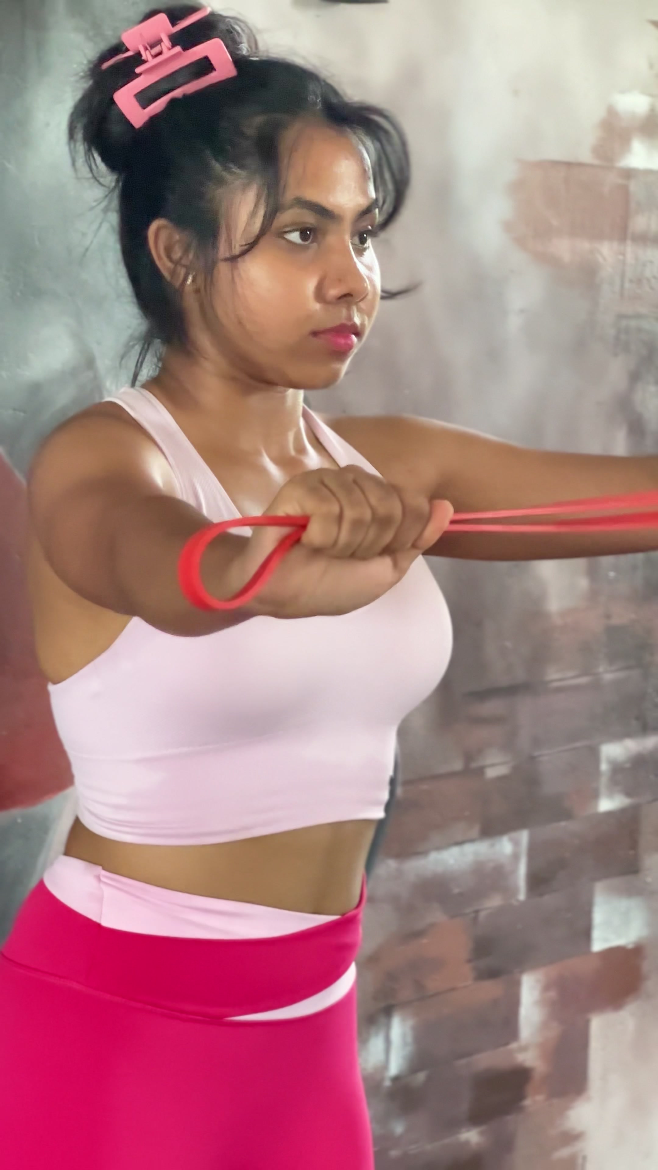 @anusha_kodithuwakku