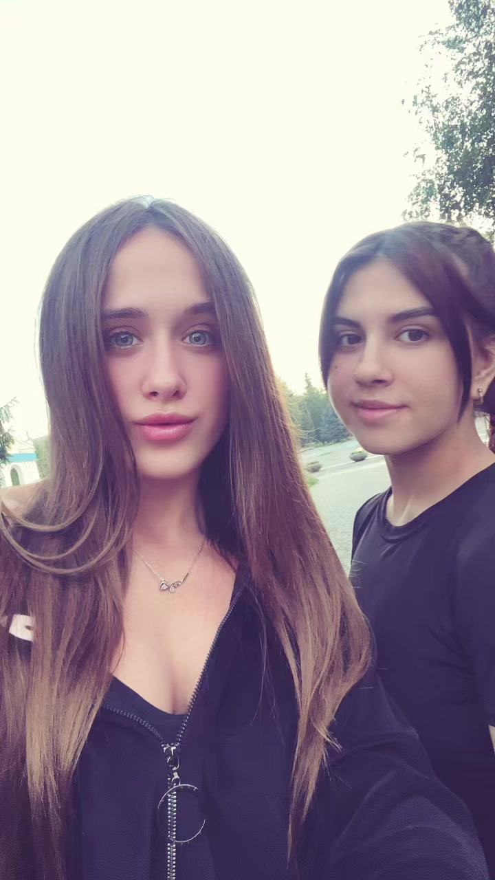 @hooliganka555_